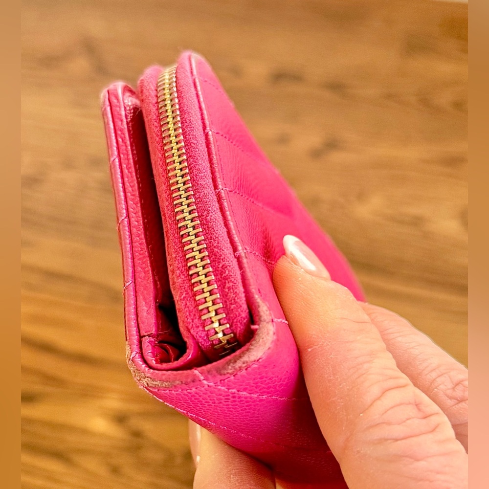 Fuschia Pink Leather YSL Wallet - Picture 3 of 10